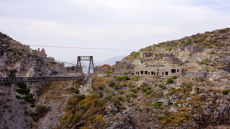 vista de la mina de Ojuela