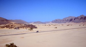Transahariana en el Sahara Argelino, foto de 1991
