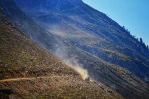 Subida al Imogene Pass de un vehículo 4x4 todoterreno